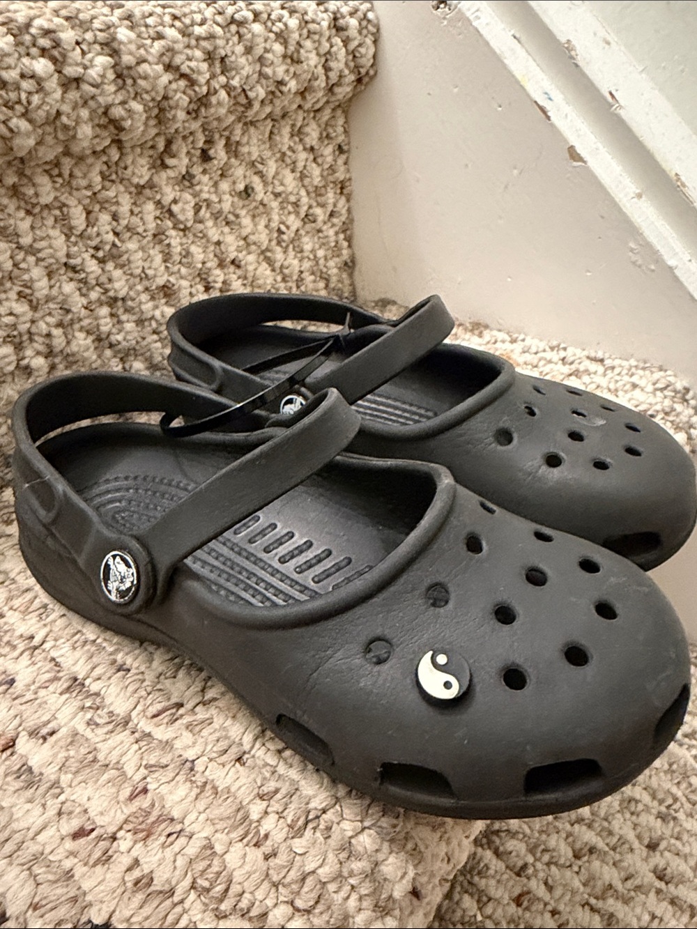 CROCS Kids Black Slip-On Clogs with Backstrap and Yin Yang Charm Mary Jane